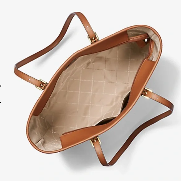 MICHAEL KORS
Jet Set Travel Large Logo Tote Shoulder Bag
COLOR VANILLA
NWT - Picture 3 of 16